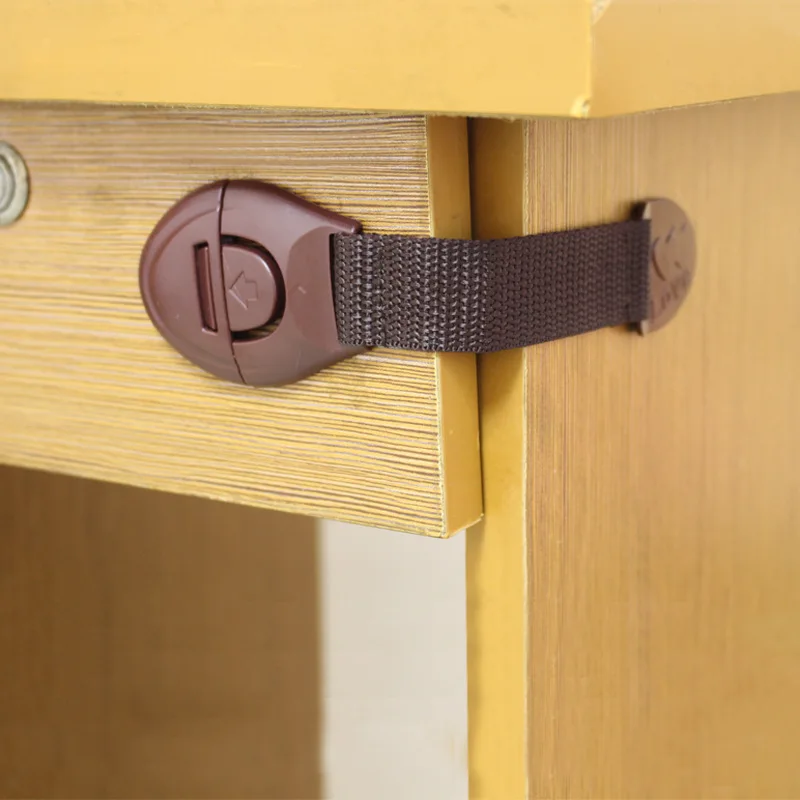 5pcs/lot Brown Cabinet Safety  - Furniture Hardware Bolts 评论和价格